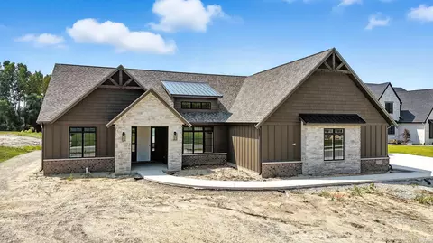 1353 Cascata Trl, Huntertown, IN 46748