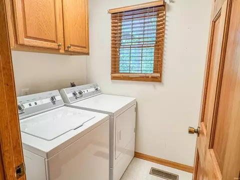 512 Thompson Ln, Mitchell, IN 47446 photo 18