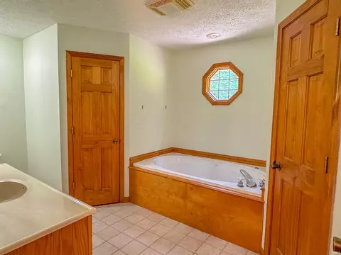 512 Thompson Ln, Mitchell, IN 47446 photo 15