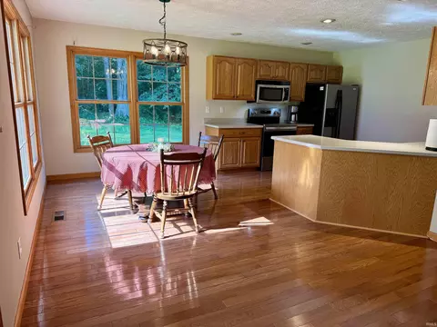 512 Thompson Ln, Mitchell, IN 47446 photo 7