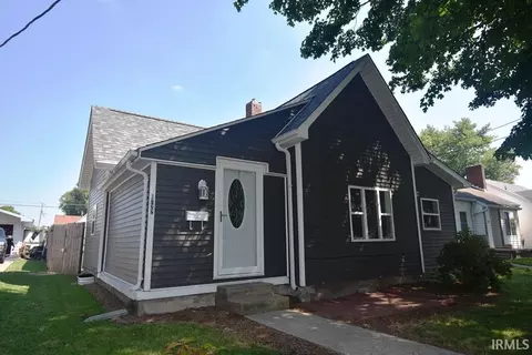 1722 E Clinton St, Frankfort, IN 46041