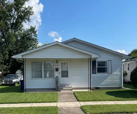 818 W Oak St, Mitchell, IN 47446 photo 1