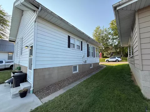 515 E 15th St, Jasper, IN 47546 photo 7