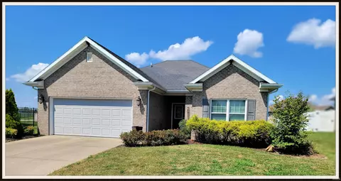 3134 Helmsford Ct, Evansville, IN 47715