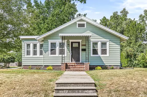 1320 Woodward Ave, Elkhart, IN 46514