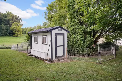 Exterior - 1715 W Old Highway 60, Mitchell, IN 47446 photo 6 of 11