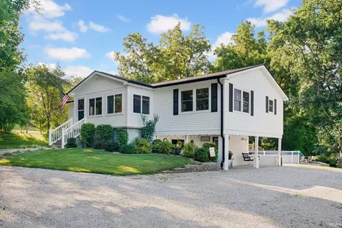 Exterior - 1715 W Old Highway 60, Mitchell, IN 47446 photo 2 of 11