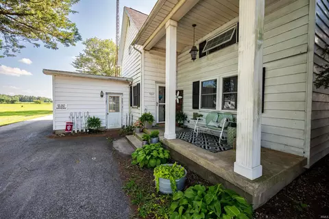 Exterior - 560 E 900 S, Fairmount, IN 46928 photo 7 of 7