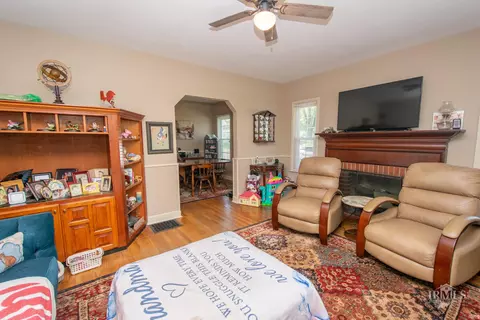 1101 E Memorial Dr, Muncie, IN 47302 photo 7