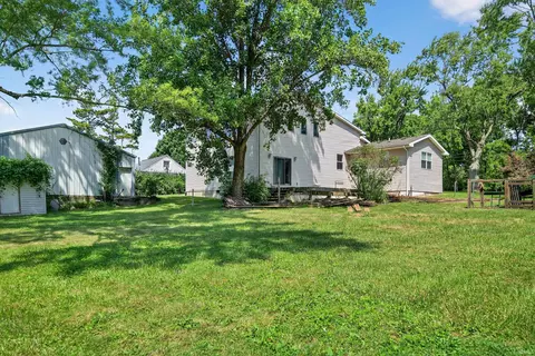 Exterior - 1210 E Bocock Rd, Marion, IN 46952 photo 1 of 2