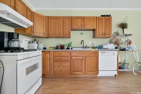 Kitchen - 1210 E Bocock Rd, Marion, IN 46952 photo 1 of 2