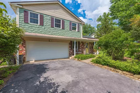2305 S Sussex Dr, Bloomington, IN 47401
