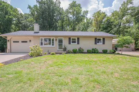 9140 Fischer Rd, Evansville, IN 47720