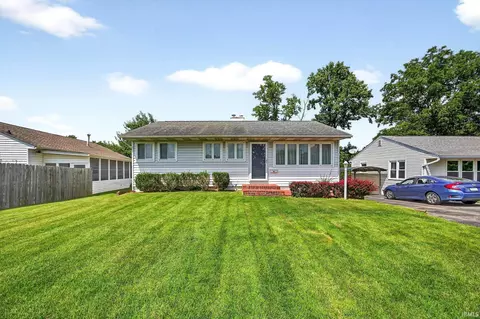2605 Edwards Row, Bloomington, IN 47408 photo 1