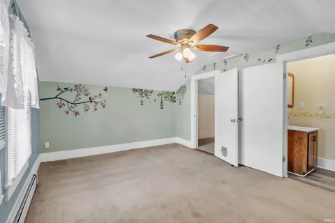 305 E High St, Garrett, IN 46738 photo 12
