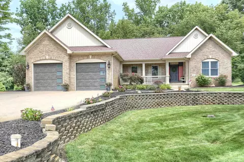 5203 N Sawgrass Ln, Leesburg, IN 46538
