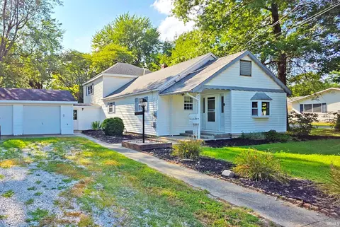 1017 Corporation Line St, Bridgeport, IL 62417