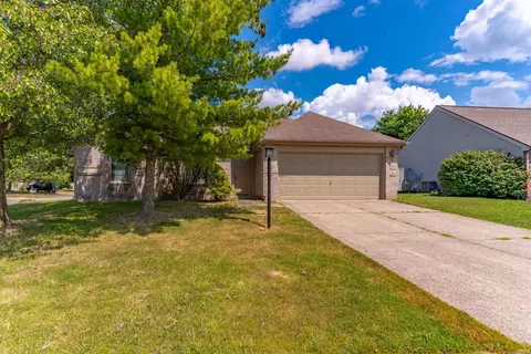 3800 Deer Trl, Evansville, IN 47715