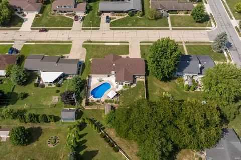 415 Duryea Dr, Auburn, IN 46706 photo 32