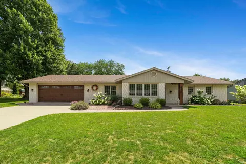 415 Duryea Dr, Auburn, IN 46706 photo 1