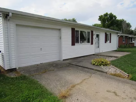 5411 Longbow Dr, Kokomo, IN 46902