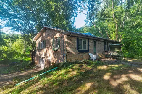 9526 New Harmony Rd, Evansville, IN 47720