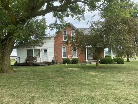 13806 N 200 W, North Manchester, IN 46962