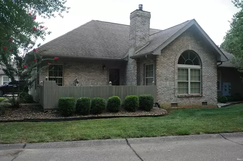 8215 River Park Way, Evansville, IN 47715