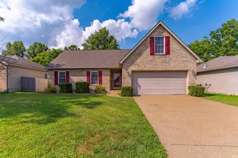 4544 Rathbone Dr, Evansville, IN 47725