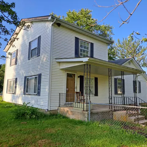 616 N Edgewood Dr, Muncie, IN 47303