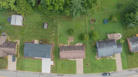 View/Area - 1486 Gregory Ln, Jasper, IN 47546 photo 3 of 4