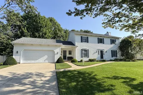 11963 Peacock Cir, Granger, IN 46530