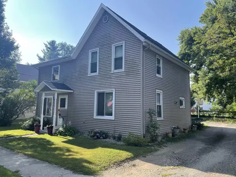 321 Grant St, Lagrange, IN 46761 photo 4