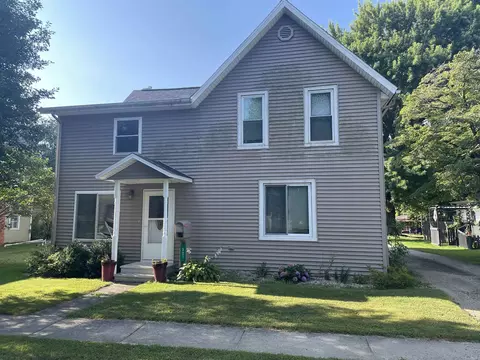 321 Grant St, Lagrange, IN 46761 photo 1