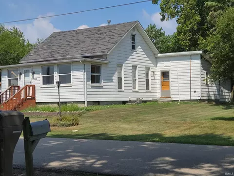 930 W Maple St, Waterloo, IN 46793 photo 1