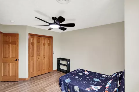 Bedroom - 5582 Mansfield Pl, Centerville, IN 47330 photo 3 of 5