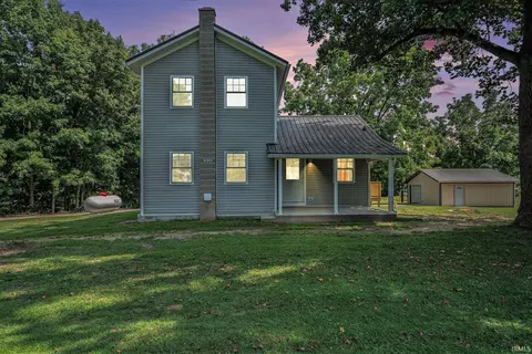 310 E Main St, Larwill, IN 46764 photo 2