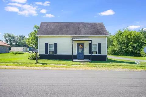 121 W Oak St, Tennyson, IN 47637