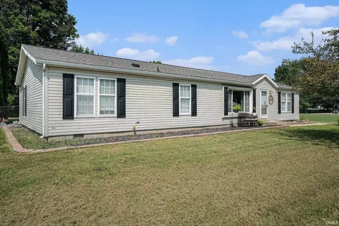 1801 Indian Trl, Warsaw, IN 46580