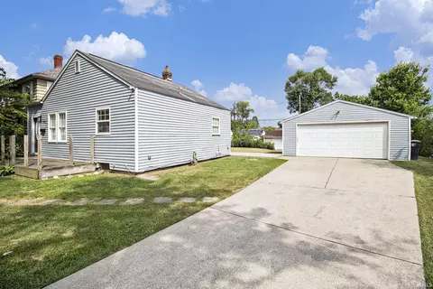 Exterior - 1913 E Fox St, South Bend, IN 46613 photo 1 of 3