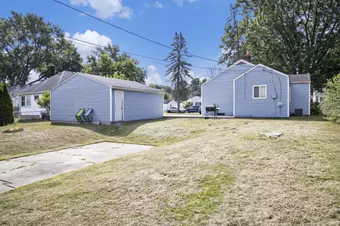 Exterior - 1913 E Fox St, South Bend, IN 46613 photo 3 of 3