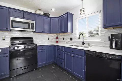 Kitchen - 1913 E Fox St, South Bend, IN 46613 photo 3 of 3