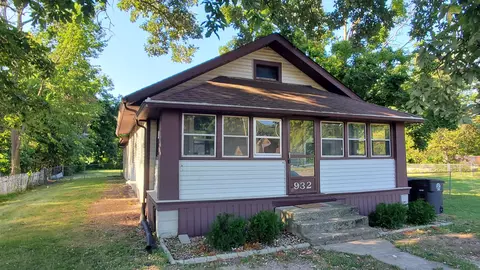 932 E Paulding Rd, Fort Wayne, IN 46816