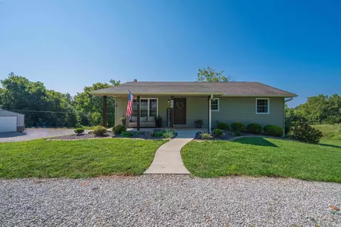 656 Hayes Rd, Bedford, IN 47421 photo 1