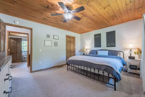656 Hayes Rd, Bedford, IN 47421 photo 15