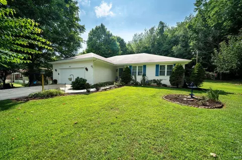 59913 Locust Rd, South Bend, IN 46614