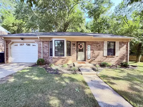 224 Strawberry Hill Rd, Evansville, IN 47711