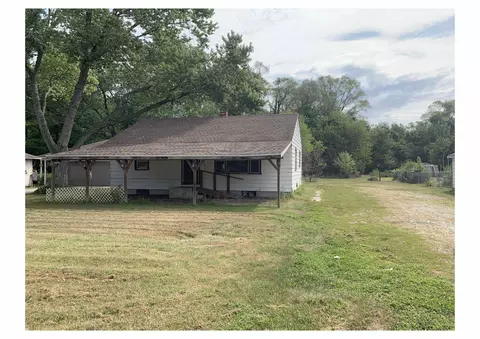 56654 Ash Rd, Osceola, IN 46561