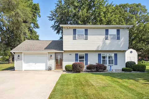401 Vandalia St, La Paz, IN 46537