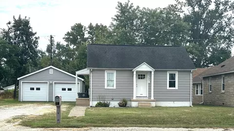 1207 Saint George Rd, Evansville, IN 47711